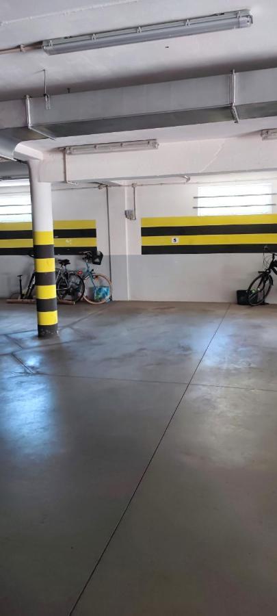 Cosmopolitan Apartament Z Bezplatnym, Prywatnym Parkingiem W Hali Garazowej Torun Ngoại thất bức ảnh